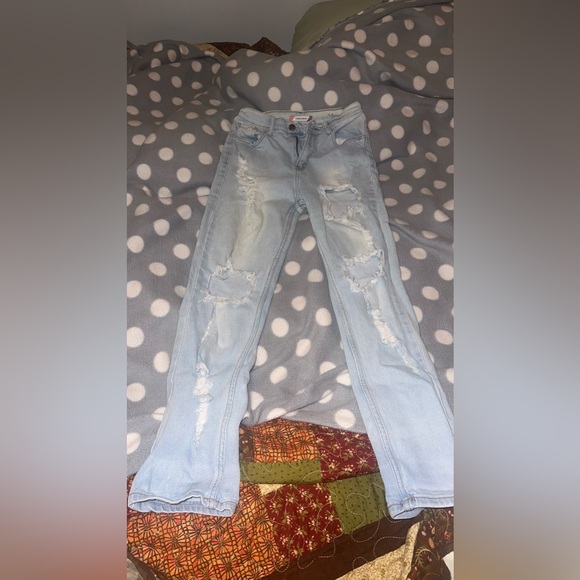 Denim - women’s ripped jeans